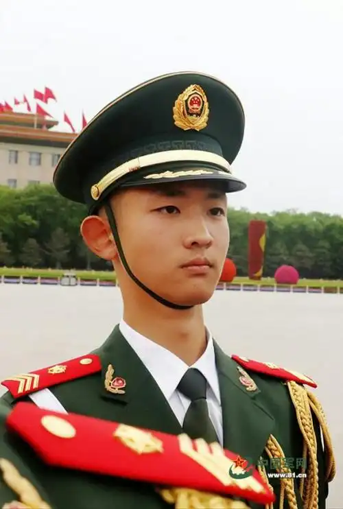 军人气质风景线