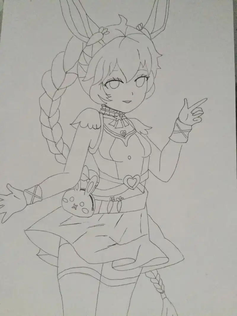 第一天画的小舞是打的搞这张是第二天画的已已经勾完边了就是第二次画