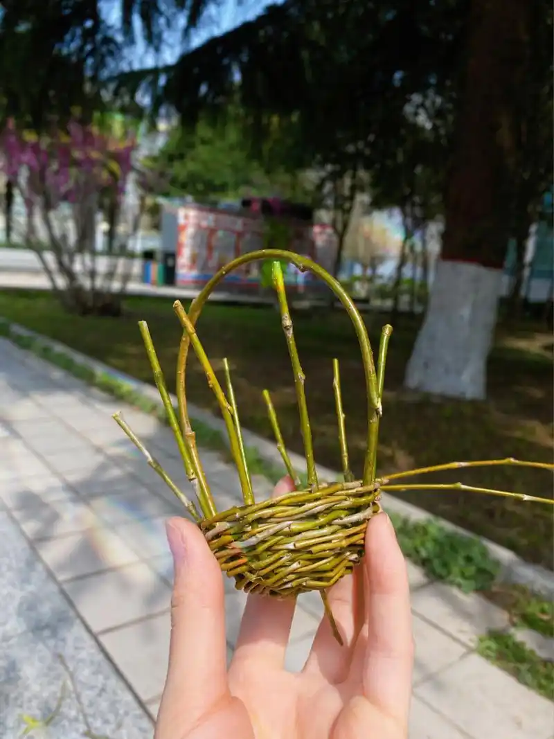 柳条编织小篮子04打发遛娃时光!