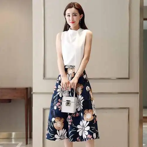 女士春夏装新品显瘦显瘦时髦无袖连衣裙显瘦碎花套装裙两件套女