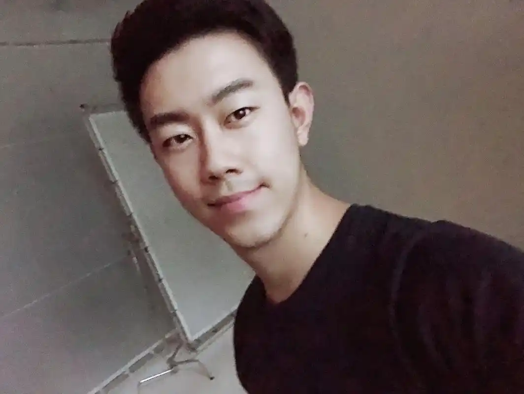 tag:被迫三个男人