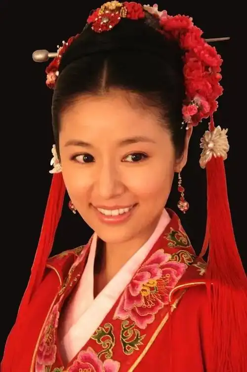 奔五的林心如她这43个古装造型显得尤为珍贵有三个撞造型了