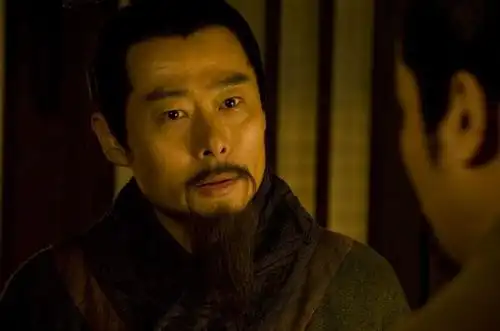 新三国鲁肃最敬业霍青为求真实绝食三日