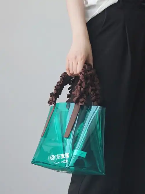 听说05夏天就选绿色果冻包