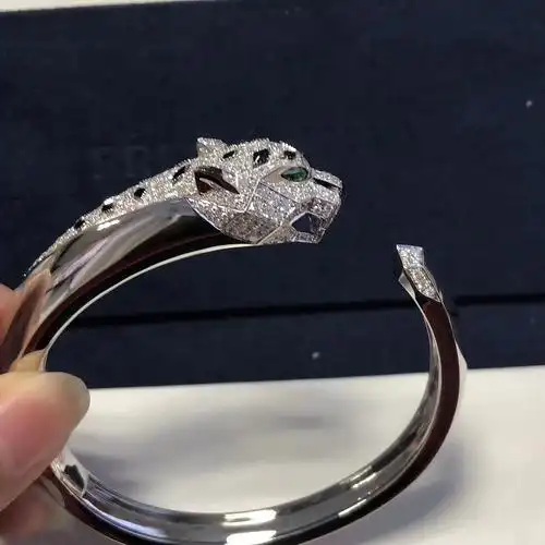 卡地亚豹头手镯哪里买便宜,卡地亚猎豹手镯定制多少钱