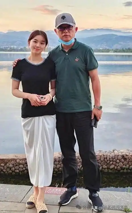 真没想到,逐渐"消失"的主持人孟非,已经走上了另一条大道_父母_工作量