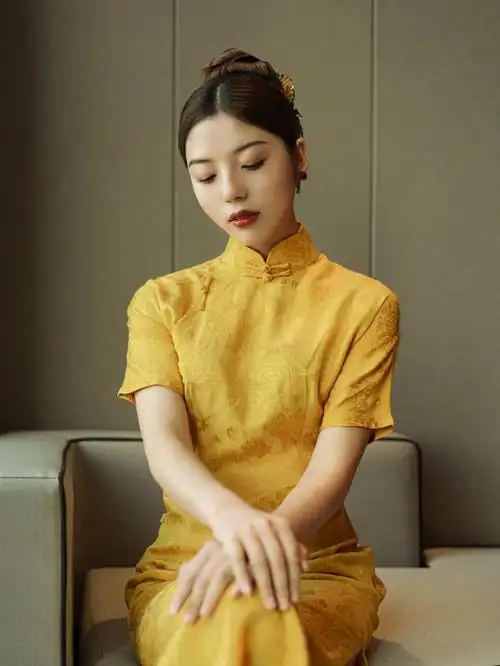 高级又别致的出门旗袍