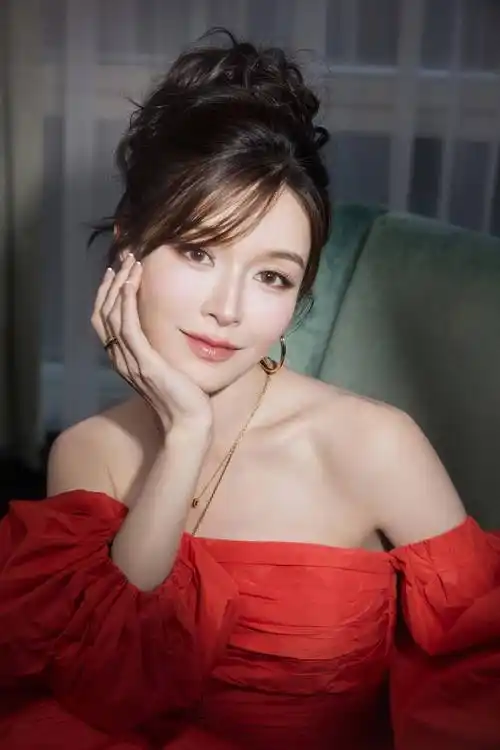 女星文咏珊写真集:气质优雅,亭亭玉立