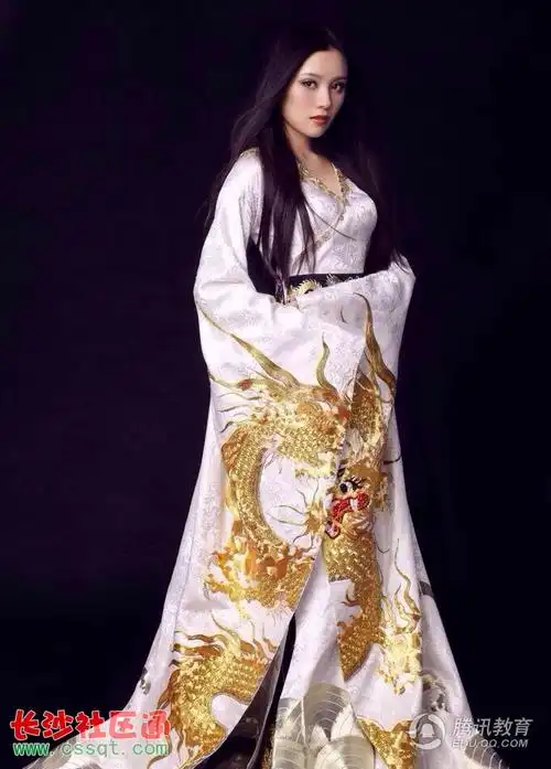 长沙社区通 新闻 杂谈 美女 军艺校花罗丹笛神似刘涛