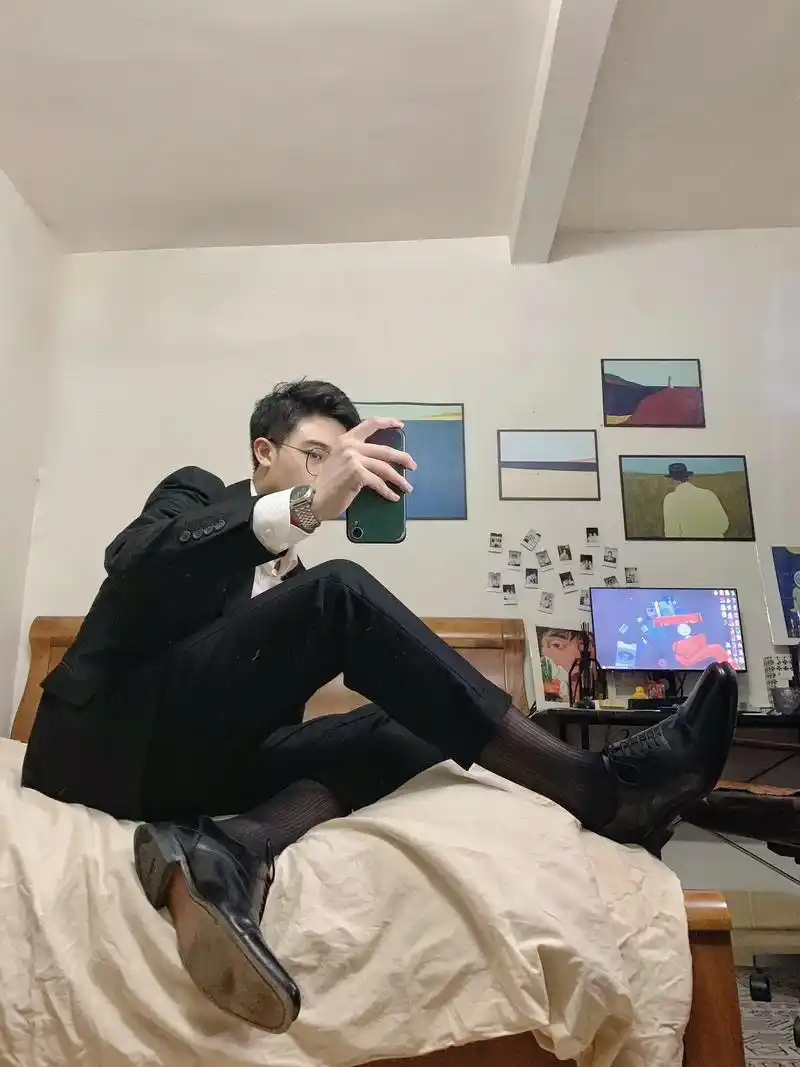 想破脑袋都想不出这姿势99#正装皮 - 抖音