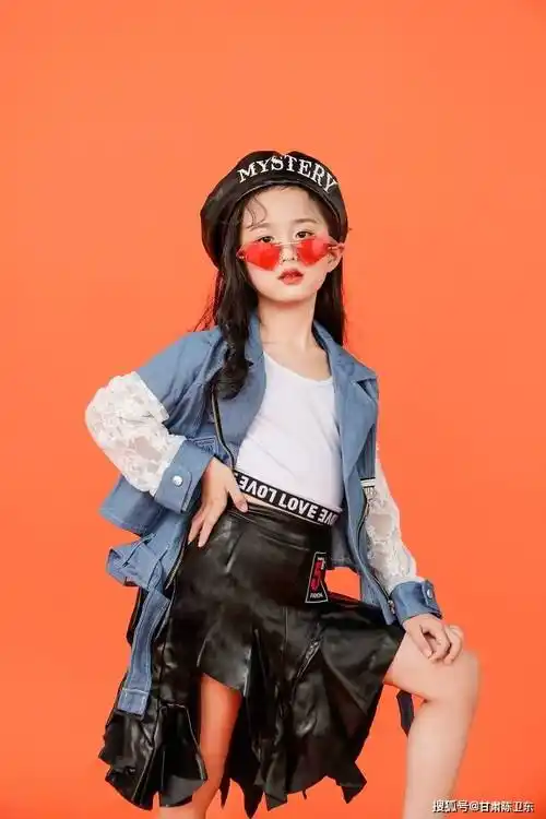 甘肃网红歌手刘艺雯,独特的嗓音犹如天籁之音