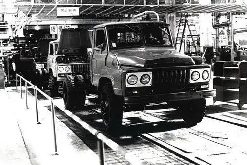 载重仅5吨,但销量碾压天龙,它才是东风卡车史上最经典的车型