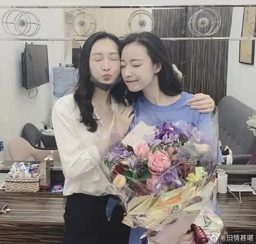 倪妮王鸥同框,两个大美人!