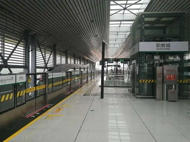 地上的地铁站