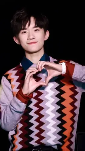 易烊千玺 #tfboys 2017湖南卫视跨年演唱会 高清 帅气