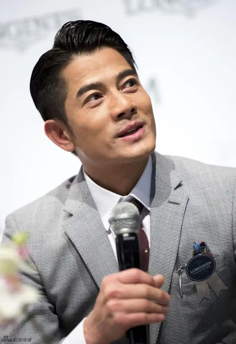 郭富城出席香港马术大师赛_高清图集_新浪网