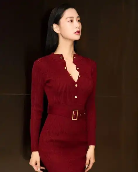 全球第二美女李成敏clara闪嫁企业家!她的身材自然穿什么都好看