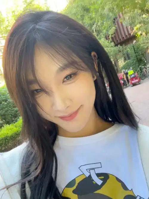 胡烨韬最新生图