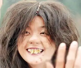 还有扮丑的娱乐,重温明星曾经扮过的奇丑无比的造型,看看林无敌在阿sa