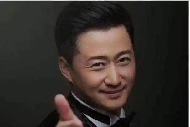 也让很多人感到羡慕,早已经成为父亲的吴京,给人多了一种责任的感觉