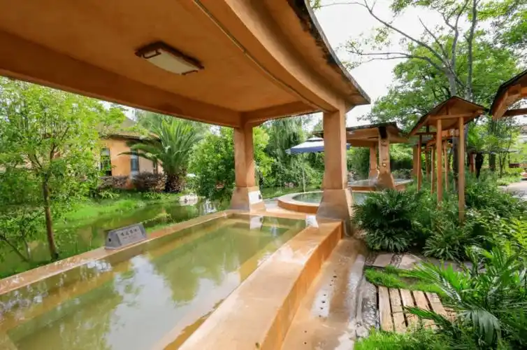 潮玩夏日以水为伴打卡昆明周边温泉胜地