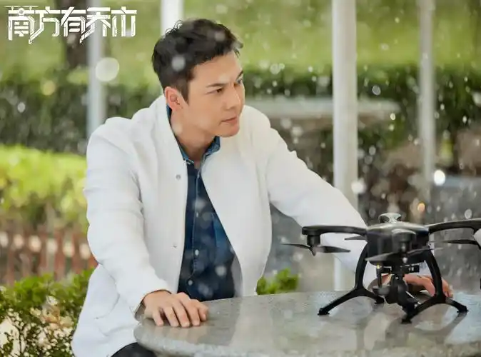 陈伟霆《南方有乔木》即将收官 虐心诠释爱情博弈