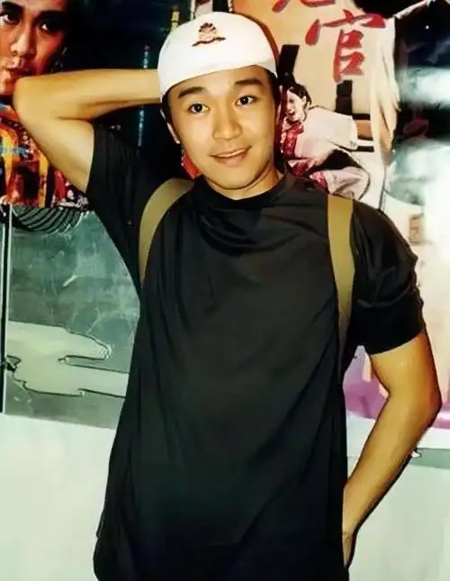 周星驰怀旧老照片让你一次看个够