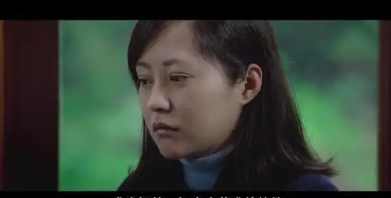 都有网友反映缩,当时看《亲爱的》被郝蕾的双眼皮雷到了.