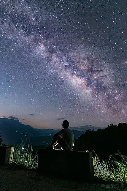 仰望星空图片_仰望星空图片素材