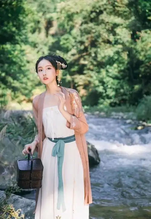 求一波诸葛大力成果古装壁纸