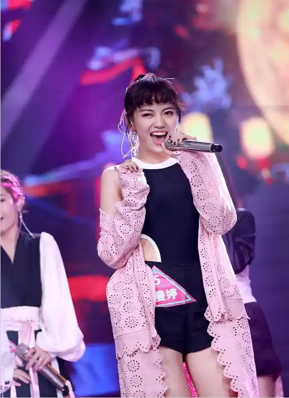 焦恩俊神秘小女儿曝光!颜值一点不输焦曼婷,相貌出众却不愿出道_手机