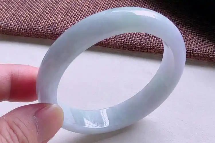 0101600882 #春带彩手镯  #翡翠春带彩手镯  #正圈手镯