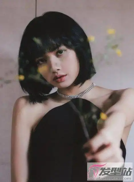 lisa黑色波波头短发发型可盐可甜打造百变风格