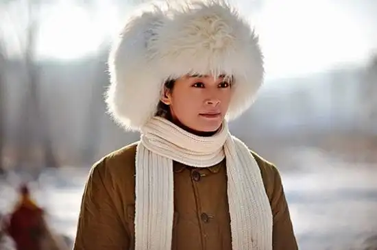 《兵团岁月》被称知青偶像剧 王媛可剧照唯美