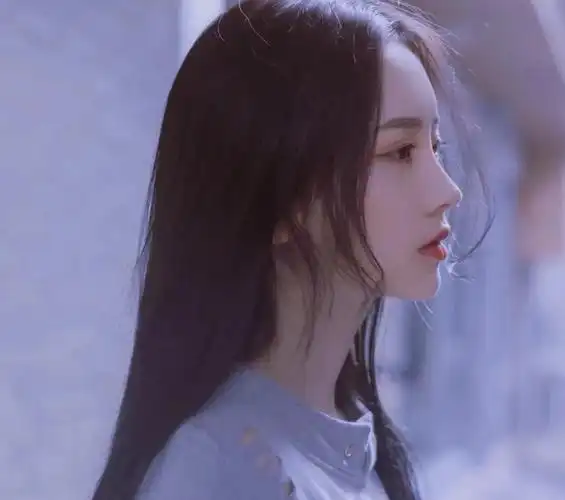 好看的qq头像真人【qq头像真人女生可爱 侧脸】