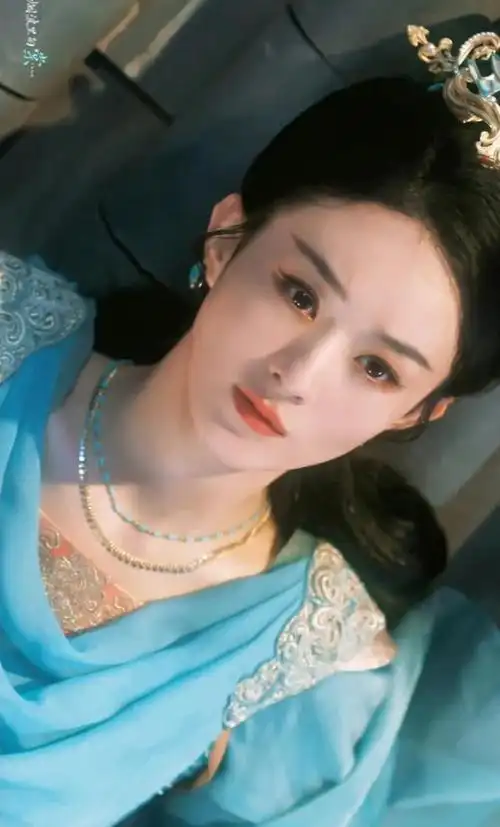 赵丽颖微博简介"大变脸"?疑隔空回应马丽?张艺谋官博回应亮了