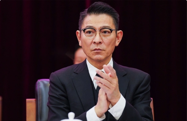 普男普女,没有了美颜,就像是一个普通的普通人