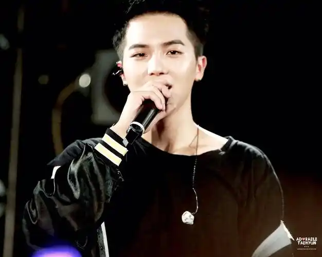 考古黑发宋旻浩(很多图)