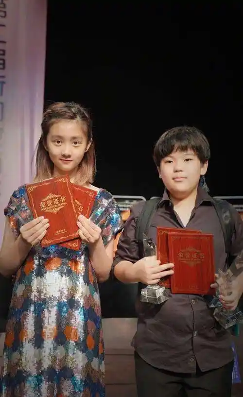 黄磊家女儿多多年龄多大了 多多被骂怎么回事