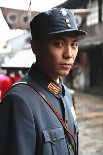 《突围突围》央八开播 杨轶演绎年代版"纸牌屋"