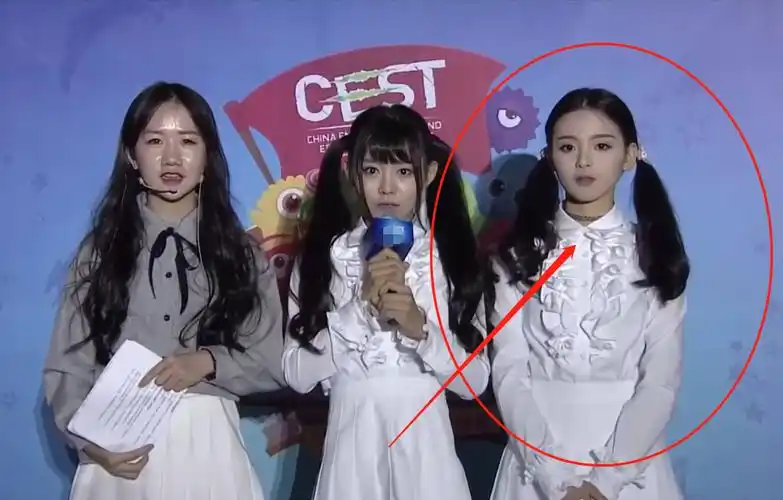 杨超越为何能这么火?出道前旧照被疯传,对比队友美得太明显