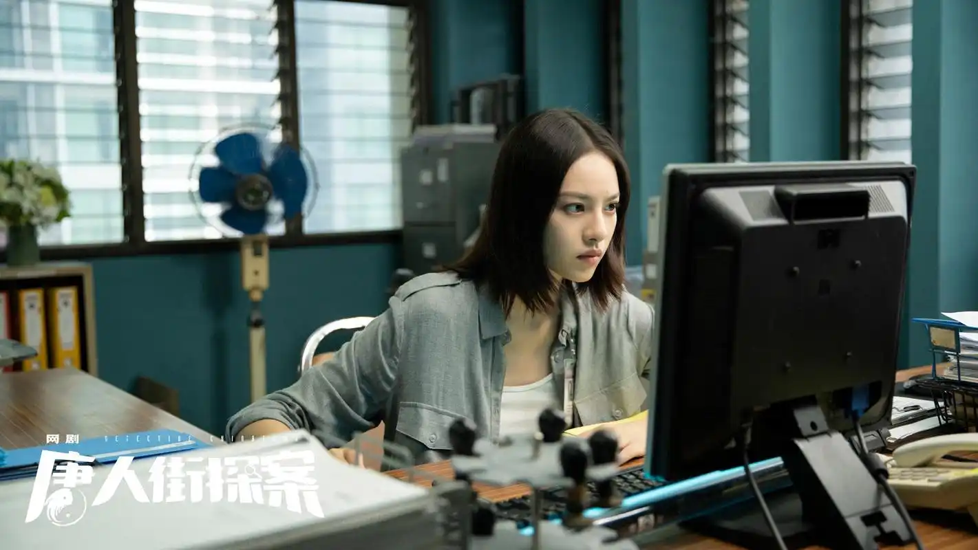 张艺上唐人街探案化身小辣椒神吐槽不断惊现反差萌