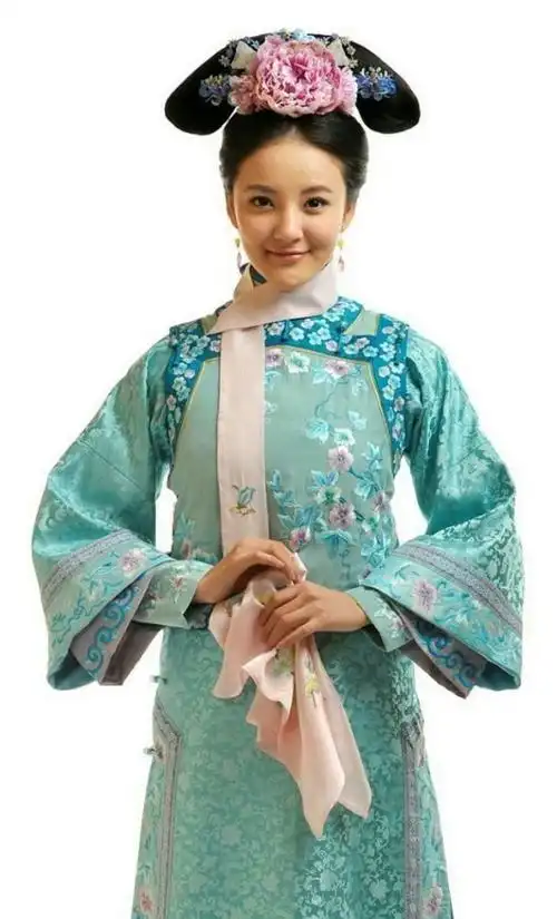 别看她在《步步惊心》里演的那个跋扈的明玉格格,私底下居然被洛杉矶