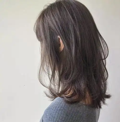 中高层次的齐肩发