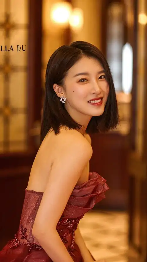 杜雨宸性感优雅手机壁纸