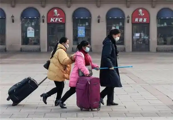 中国春运70年:老照片回顾那些年的春运路