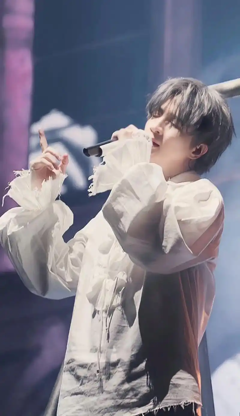 在评论区看到的老薛帅照(二)#薛之谦 #谦友 #唯一纯白的茉 - 抖音