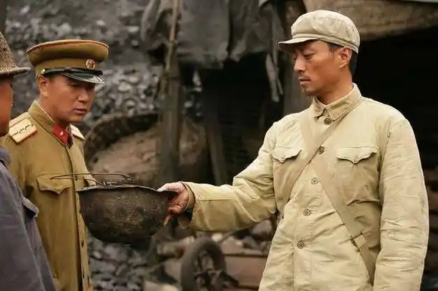 冯小刚执导的10部高分经典电影,哪部可成为他的巅峰之作?