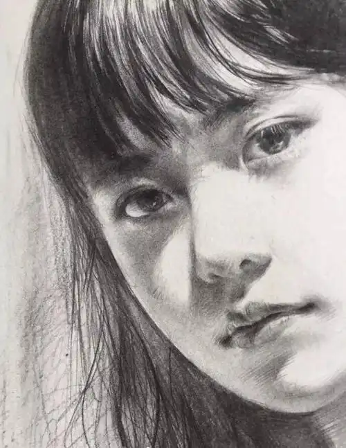 绘画基础教程侧目而视的女青年素描人像漂亮的女孩素描头像