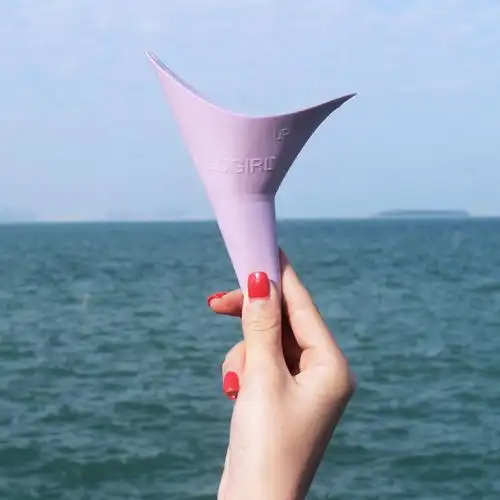 女士站立小便器便携式堵车应急车载马桶接尿站着尿尿女性小便神器